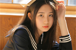 The Starry Sky： Unveiling the Behind-the-Scenes Stories of Shanghai's Performing Arts Industry